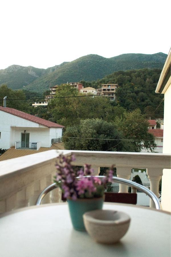 Pomelo Rooms Parga Luaran gambar